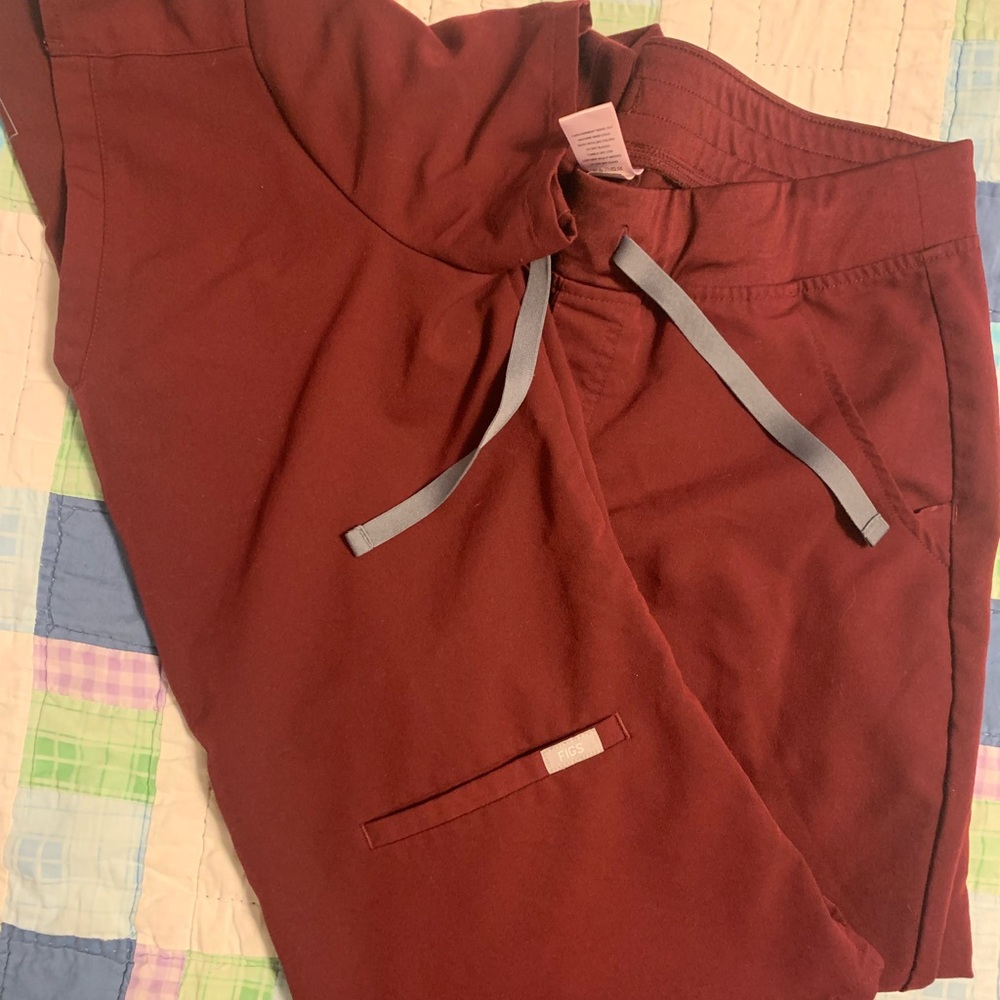 Figs scrubs
